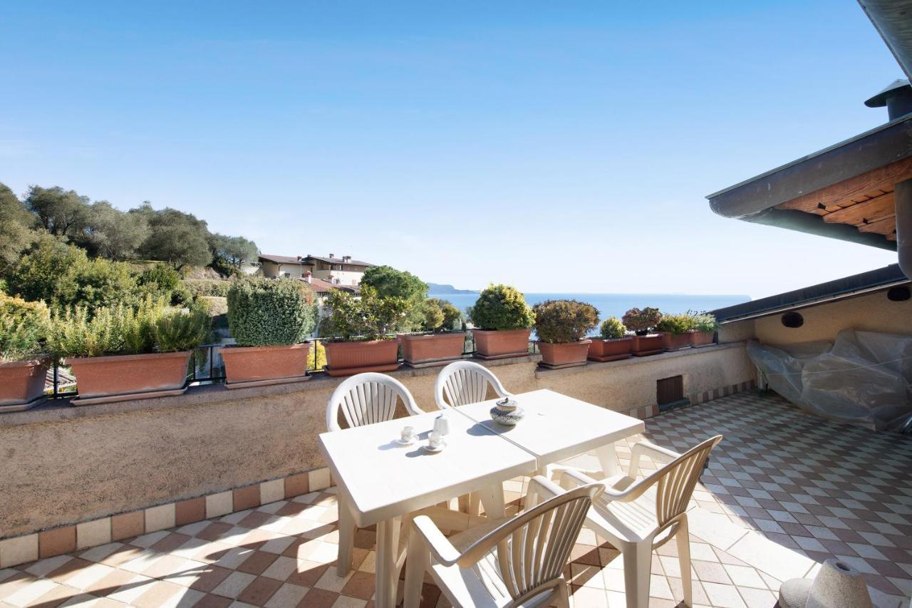 Lake View Apartment Gardone Riviera Zewnętrze zdjęcie